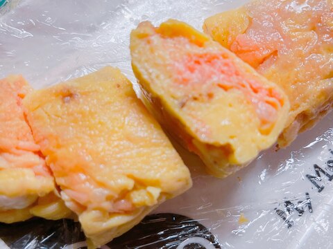 お弁当に♬とろろと辛子明太子入り玉子焼き